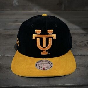 Mitchell & Ness Tennessee Volunteers Snapback Hat Black/Gold Suede Corduroy NWT